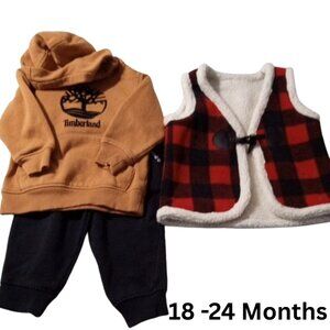 Hoodie Jogger Set & Sherpa Lined Checked Vest